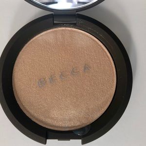 Brand NEW in Box Becca Shimmering Skin Perfector